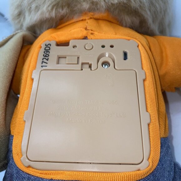 Teddy Ruxpin Plush Bear Talking Animated Story Telling Bluetooth LCD Eyes 2017 - Picture 8 of 15